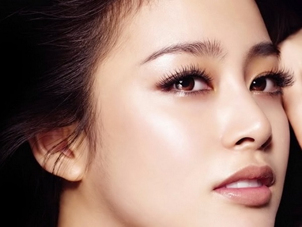 Những kiểu lông mày cần tránh vì dễ nghèo khổ, lận đận