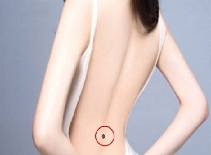Ý nghĩa tổng quan của nốt ruồi ở lưng phụ nữ