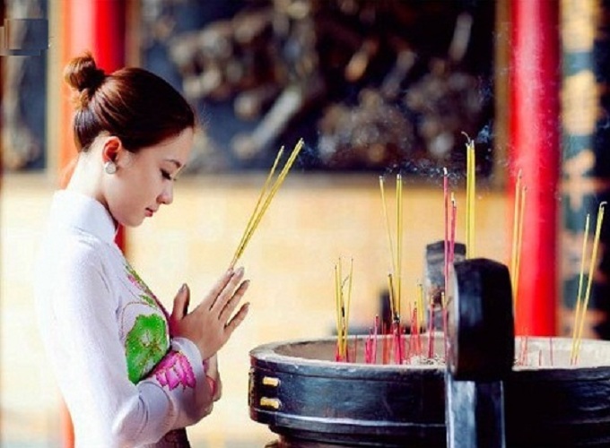 Văn khấn ban tam bảo