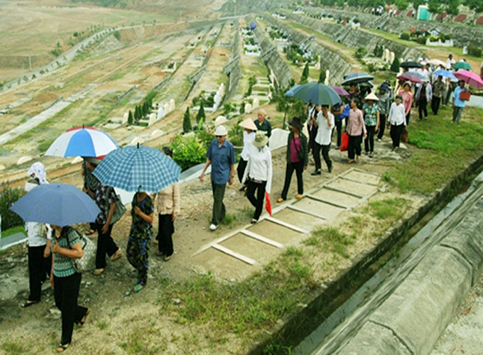 Trong Tết Thanh Minh, những ai không nên đi tảo mộ?