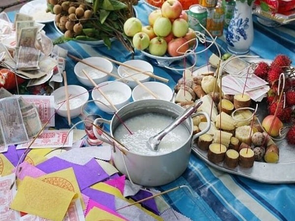 Vì sao lễ cúng cô hồn cần có cháo loãng?