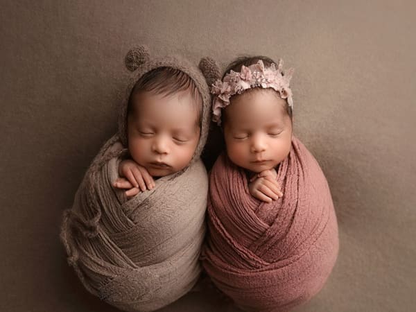 Mẹo đặt tên sinh đôi cho bé gái bố mẹ cần nhớ