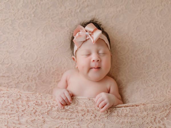 Đặt tên con gái họ Hoàng 3 chữ nhiều ý nghĩa