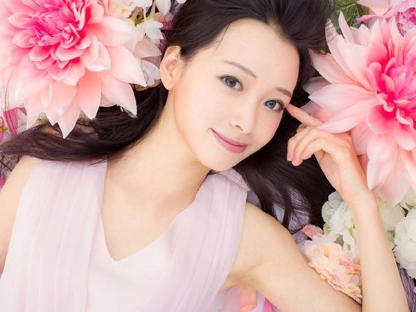Tướng mặt phụ nữ giàu sang được nhờ chồng