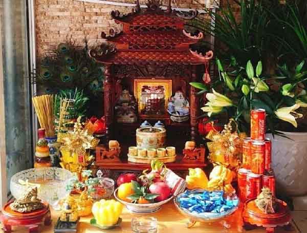 Cách bày trí bóng đèn cho bàn thờ Thần Tài