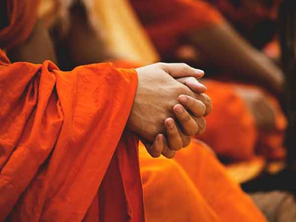 Để thực hành nhẫn nhịn, điều đầu tiên là cần có sự tỉnh thức trong từng khoảnh khắc