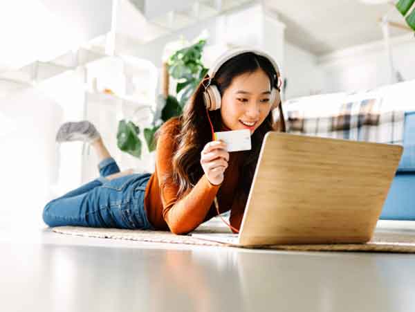 Một người phụ nữ giỏi kiếm tiền có thể là người sáng tạo, tháo vát