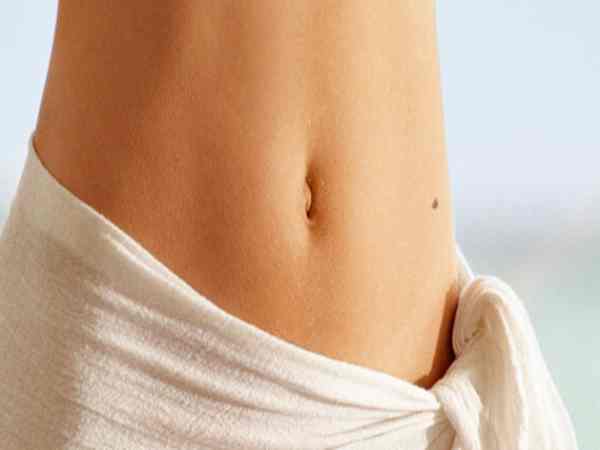 Nốt ruồi ở eo bụng phụ nữ Nốt ruồi ở eo bụng phụ nữ